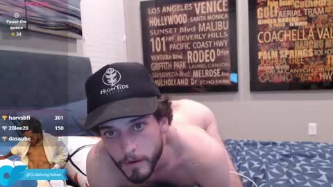 Hung Italian   online show from 09-12-25, 03:17