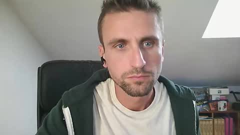 italiano116116 online show from 10-10-25, 01:21