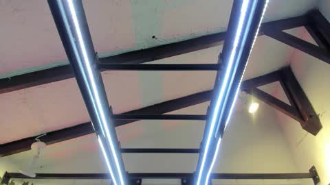 Italo Moore online show from 11-20-25, 11:21