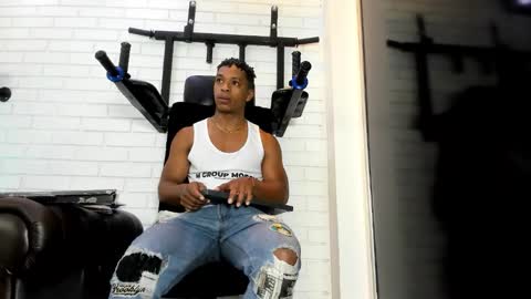 Italo Moore online show from 12-22-25, 11:29