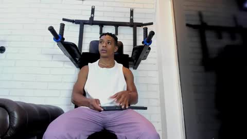 Italo Moore online show from 01-12-26, 12:54