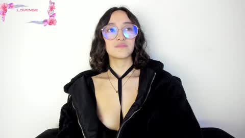 Angelica online show from 01-17-25, 09:39