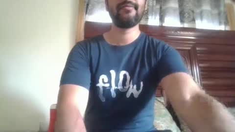 its_me_2323 online show from 04-17-26, 08:06