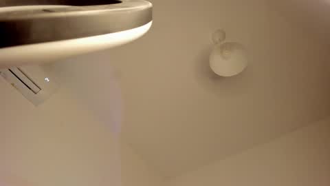 Isabella online show from 12-22-25, 04:59