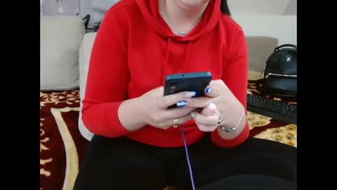 Busty mommy online show from 01-10-26, 07:59