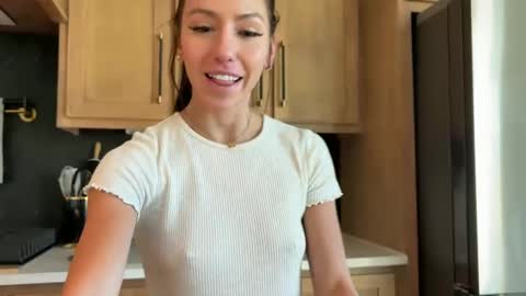 itscaylawatsun online show from 02-25-25, 11:00