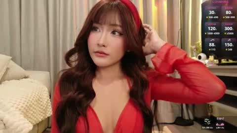 Snapshot of itsjoy_universe chatting on 11-18-25, 06:07 Joy online show from 11-18-25, 06:07