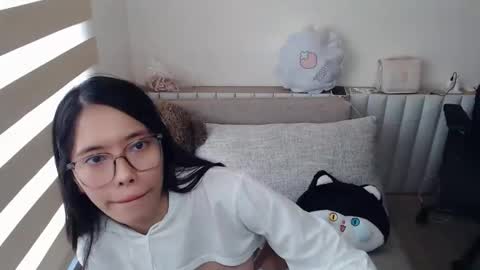 itskittyy online show from 11-02-25, 02:03