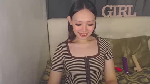itsmehotqueen online show from 09-18-25, 05:04