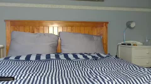 Jade online show from 10-24-25, 12:12