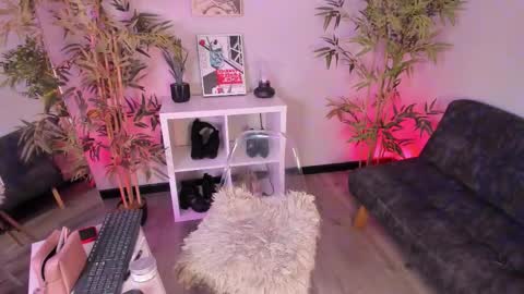 itsmroom online show from 03-18-26, 12:08