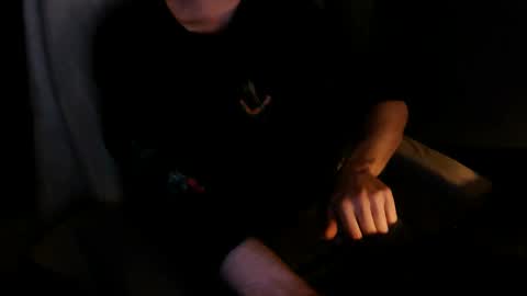 Snapshot of itsnotliam834 chatting on 01-02-25, 10:33 itsnotliam834 online show from 01-02-25, 10:33