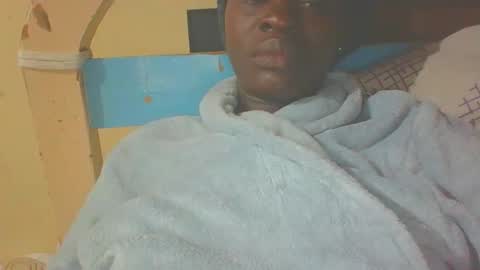 Snapshot of itsqueen_blacq chatting on 10-03-25, 09:06 Queen blacq online show from 10-03-25, 09:06