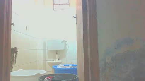 Snapshot of itsqueen_blacq chatting on 10-04-25, 08:56 Queen blacq online show from 10-04-25, 08:56