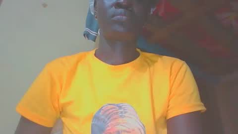 Snapshot of itsqueen_blacq chatting on 10-05-25, 06:28 Queen blacq online show from 10-05-25, 06:28
