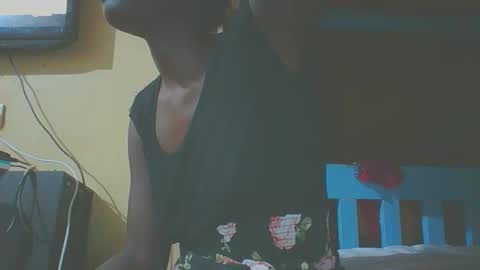 Snapshot of itsqueen_blacq chatting on 10-16-25, 08:10 Queen blacq online show from 10-16-25, 08:10