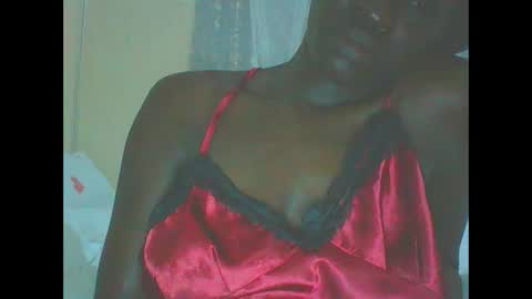 Snapshot of itsqueen_blacq chatting on 10-18-25, 10:27 Queen blacq online show from 10-18-25, 10:27