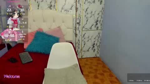 Snapshot of itsuki_n chatting on 11-12-25, 01:00 Itsuki N online show from 11-12-25, 01:00