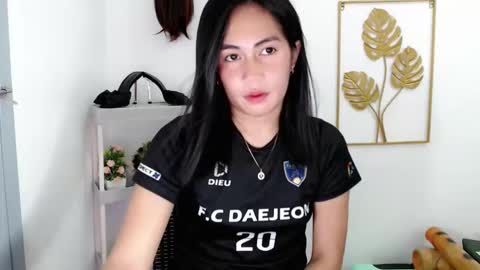 Snapshot of itsurgil_kloeh chatting on 11-05-25, 12:49 itsurgil_kloeh online show from 11-05-25, 12:49