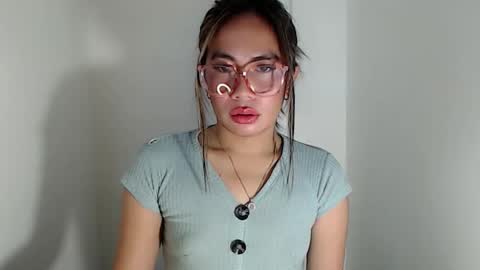 Snapshot of itsurgil_kloeh chatting on 11-25-25, 03:06 itsurgil_kloeh online show from 11-25-25, 03:06