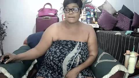 itumeleng74 online show from 02-01-25, 06:40