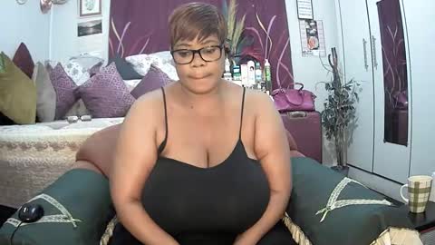 itumeleng74 online show from 02-24-25, 08:58