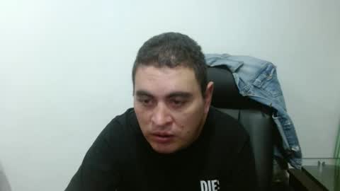 Snapshot of ivan_sexyx chatting on 01-22-25, 03:20 Ivan M online show from 01-22-25, 03:20