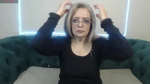 ivanacharm online show from 02-11-25, 04:11