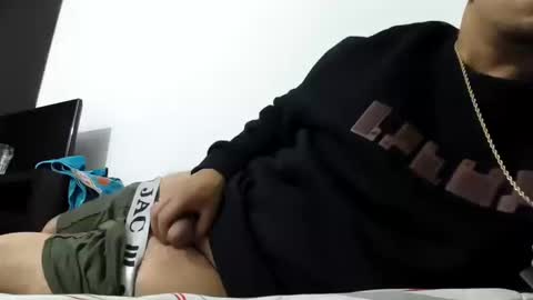 ivanfpc93 online show from 10-10-25, 04:44