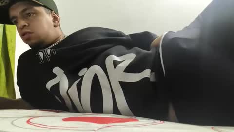 ivanfpc93 online show from 10-22-25, 03:51