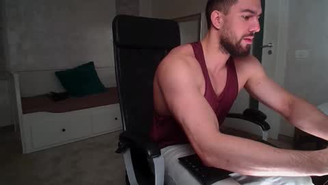 IvanHydee online show from 01-17-26, 06:07