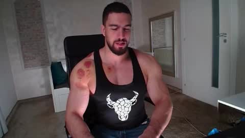 IvanHydee online show from 03-08-26, 05:44