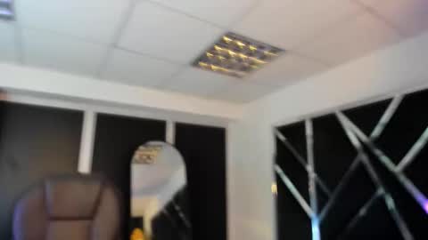 ivannaa18 online show from 11-16-25, 03:45