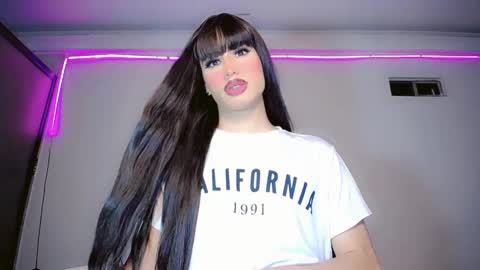 ivannahot23 online show from 01-20-25, 08:52