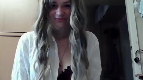 ivetta911 online show from 10-21-25, 12:39