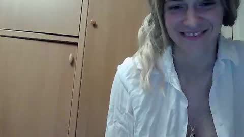 ivetta911 online show from 11-11-25, 02:28