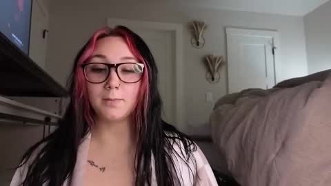 ivey jade online show from 11-26-25, 09:10