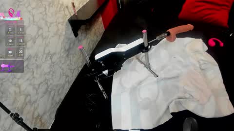 Ivis  online show from 01-13-26, 01:05