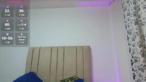 Snapshot of ivory3333 chatting on 12-03-25, 12:51 Quee kitty33 cam online show from 12-03-25, 12:51