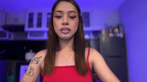 Snapshot of ivorycollins chatting on 11-04-25, 04:00 kirstenelsie online show from 11-04-25, 04:00