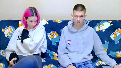 Ivy and Lester online show from 10-10-25, 06:29