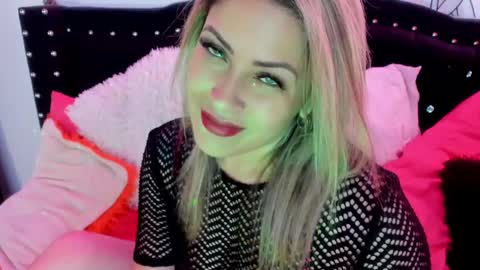 Diana Rojas  online show from 02-22-25, 05:13
