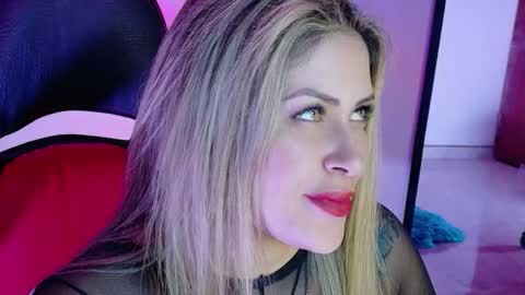 Diana Rojas  online show from 11-18-25, 12:05