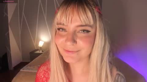 Snapshot of ivy_ragnar chatting on 11-17-25, 11:43 Pamela online show from 11-17-25, 11:43