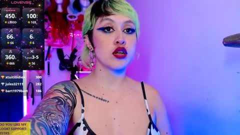 Snapshot of ivy_rosse chatting on 01-10-25, 05:34 You can find more of me here online show from 01-10-25, 05:34