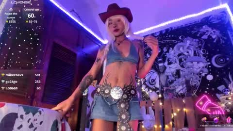 Ivy bank   online show from 11-26-25, 07:59