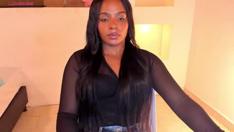 Snapshot of ivybliss8 chatting on 12-20-24, 03:21 i v y b l i s s online show from 12-20-24, 03:21