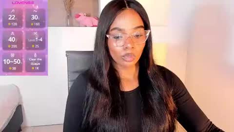 Snapshot of ivybliss8 chatting on 02-07-25, 02:37 i v y b l i s s online show from 02-07-25, 02:37