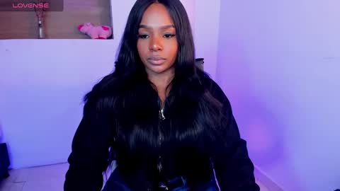 Snapshot of ivybliss8 chatting on 02-21-25, 11:55 i v y b l i s s online show from 02-21-25, 11:55