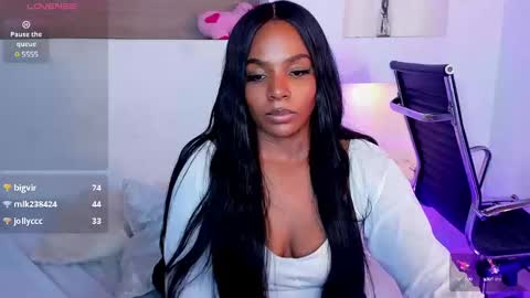 Snapshot of ivybliss8 chatting on 02-25-25, 06:31 i v y b l i s s online show from 02-25-25, 06:31